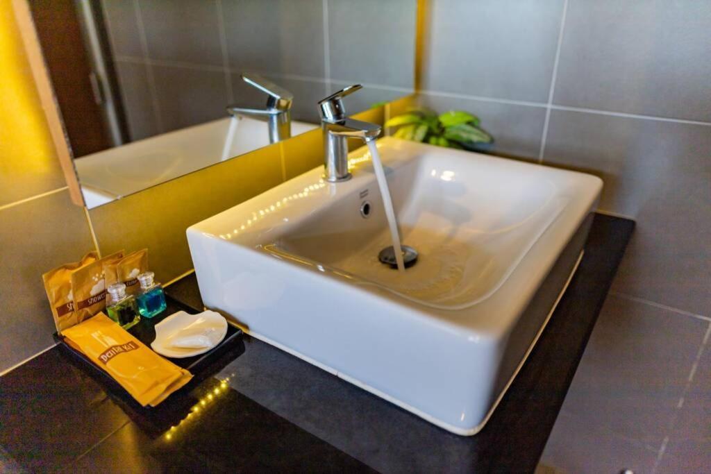 Honeybee Pool Villa Smooth As Silk Ao Nang Εξωτερικό φωτογραφία
